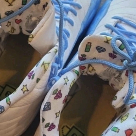 Jordan 12 Retro Sneakers Emoji White/University Blue GS Youth Big Kid 6.5/W 8 - Picture 2 of 11